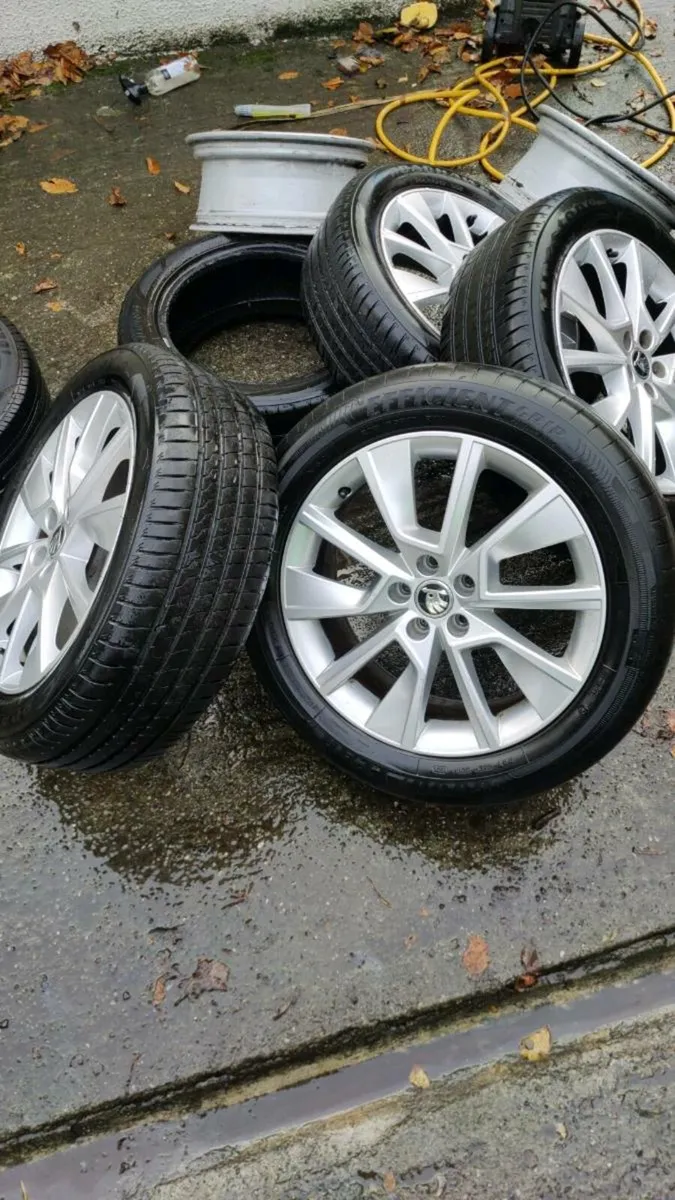 VAG GENUINE 17'/CADDY/GOLF/SKODA/ ALLOYS - Image 3