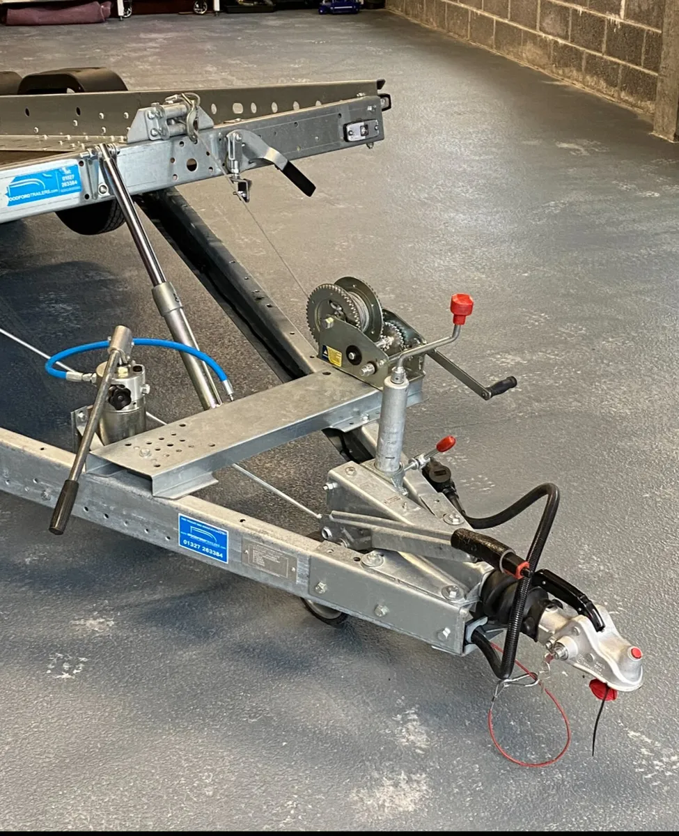 Tilt bed car transporter - Image 4