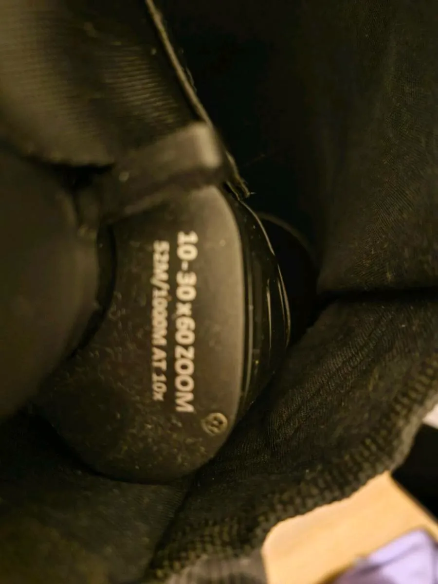 10-30x60 Binoculars - Image 2