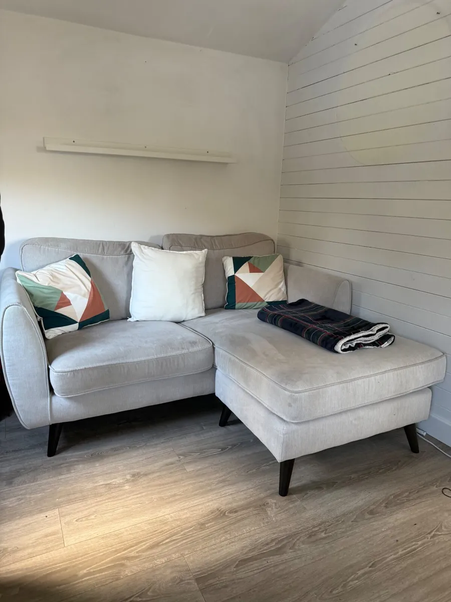 Two seater L shaped Couch - Image 3