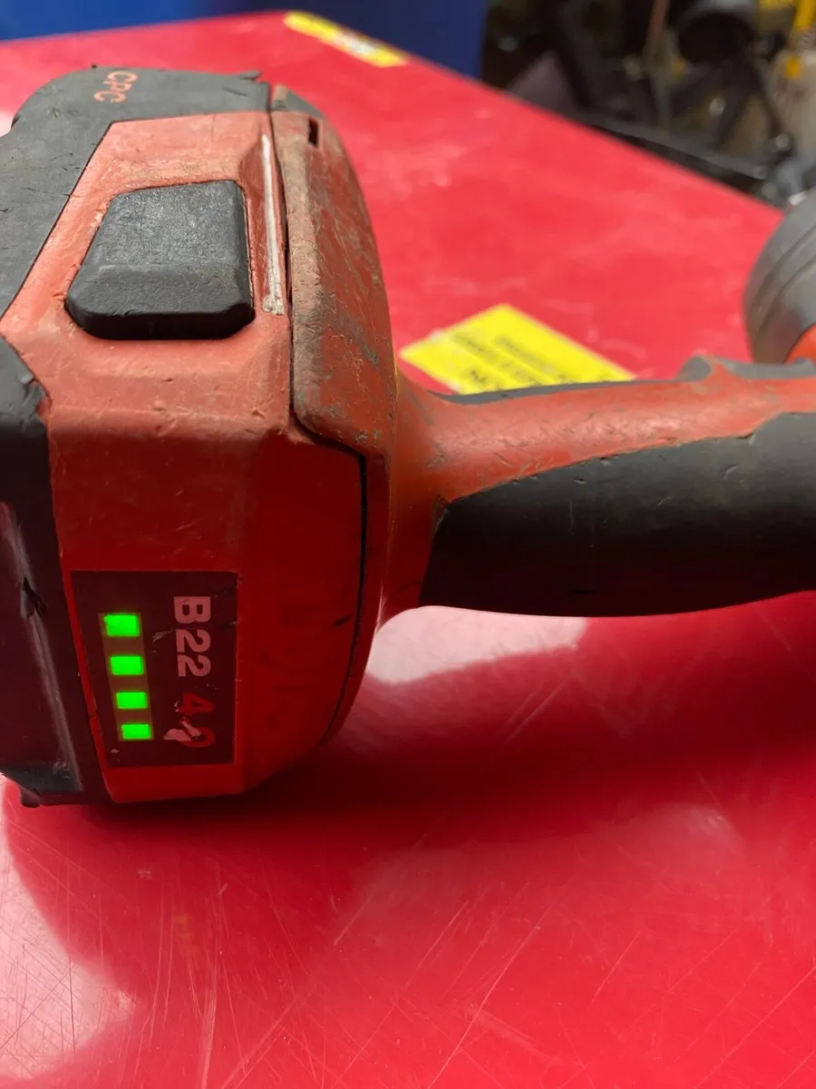 Hilti impact wrench - Image 2