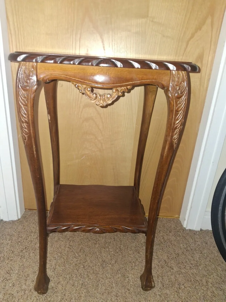Mahony Table - Image 1