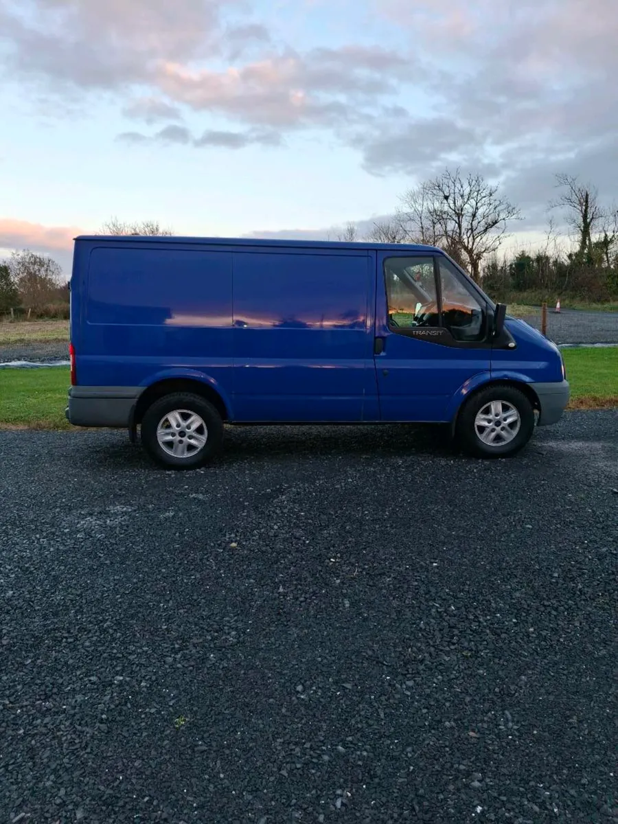 TRANSIT  VAN T330-140 AWD - Image 4