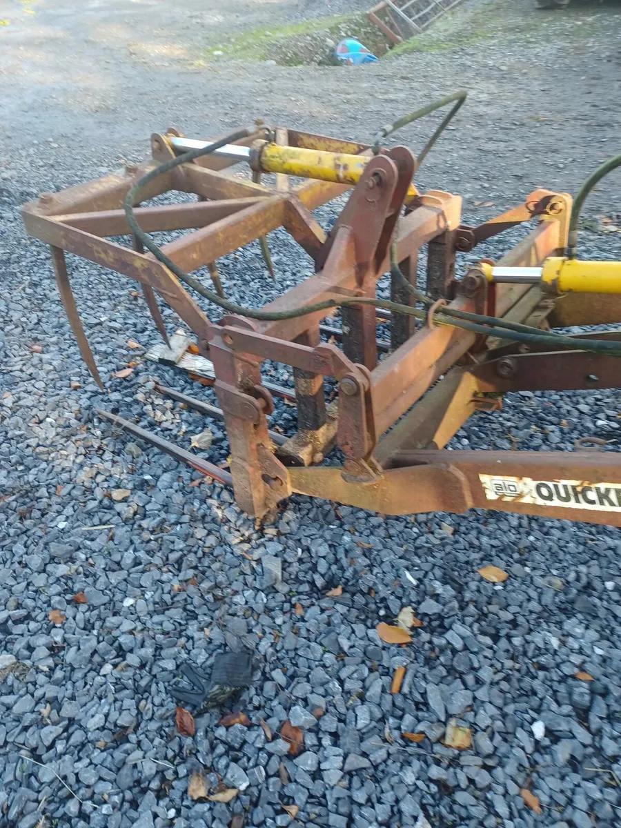Quickie 2030 loader - Image 1