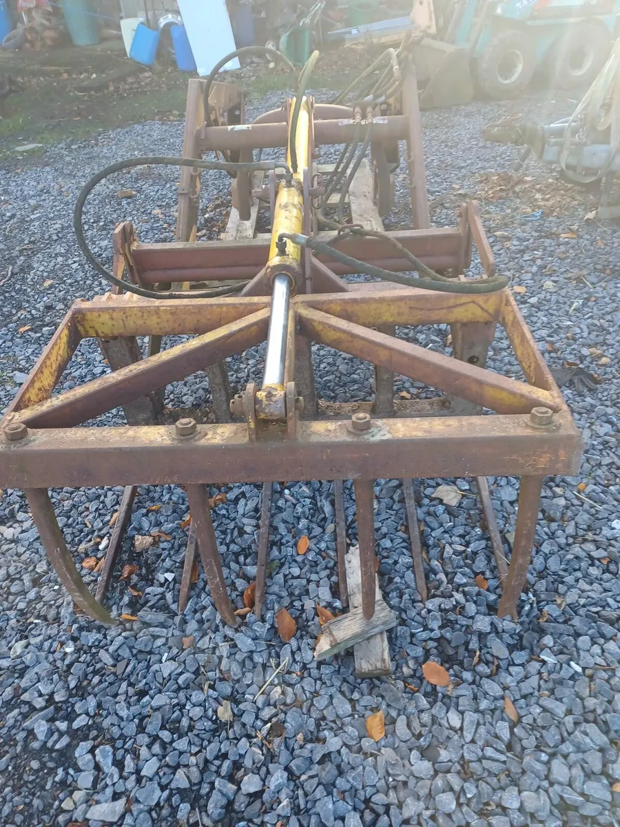 Quickie 2030 loader - Image 2