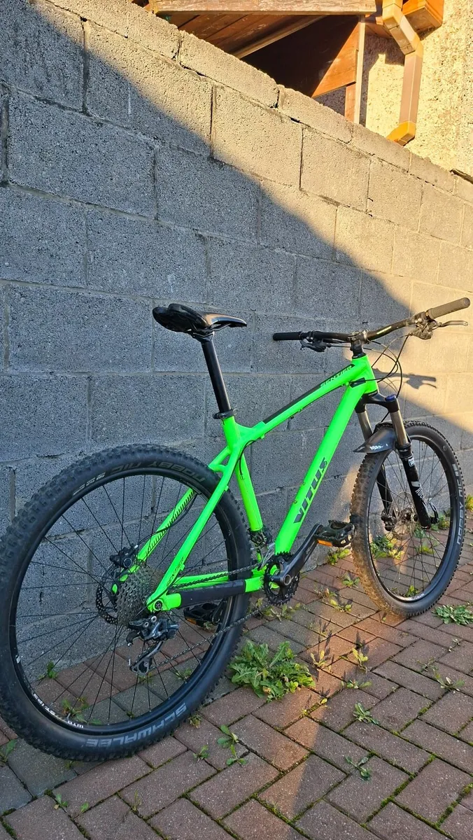Vitus Sentier Hardtail Mountain Bike - Image 2