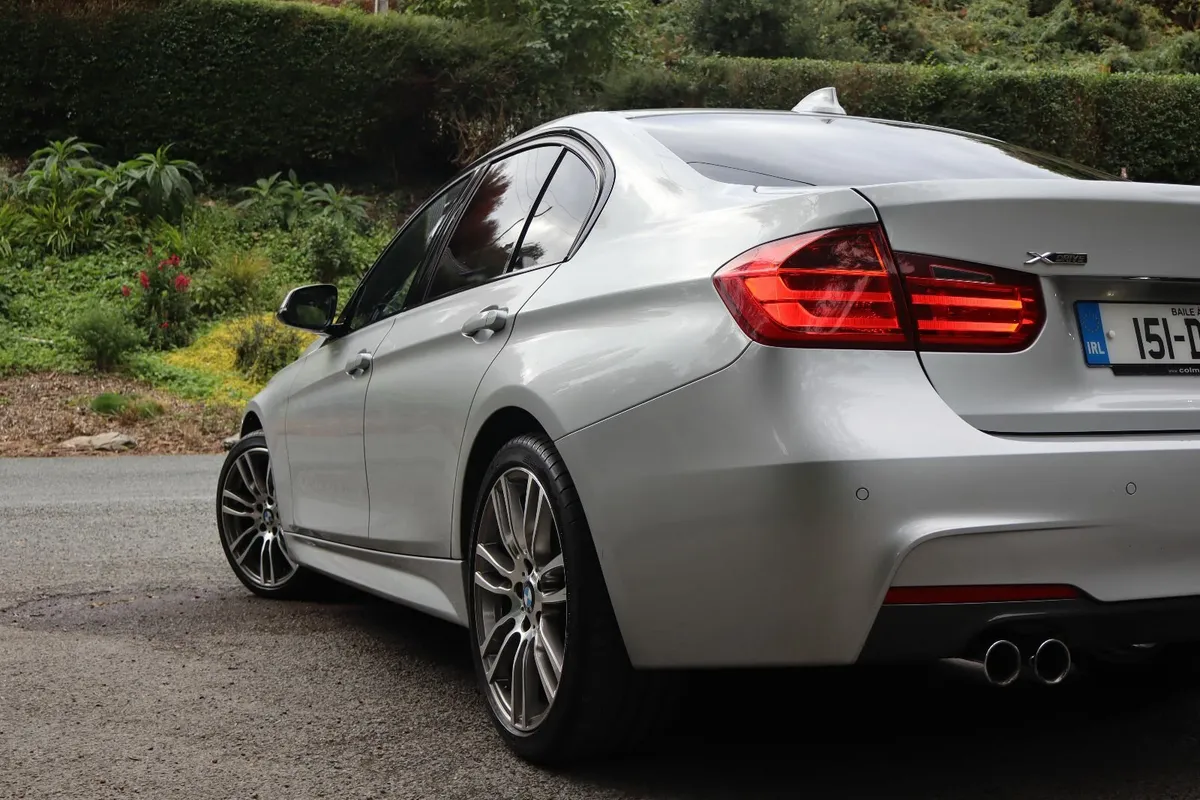 BMW 335d X-Drive Shadow Edition - Image 4