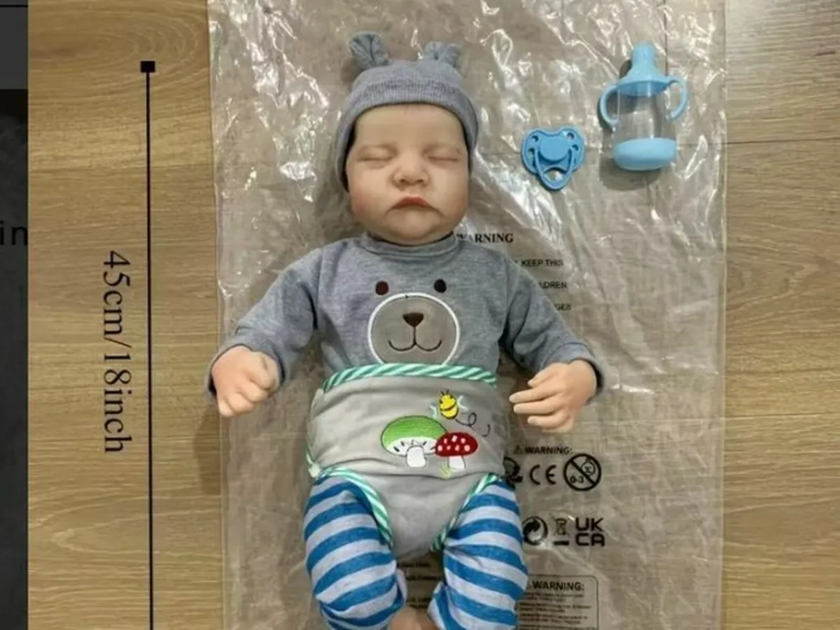 Reborn doll sleeping - Image 4