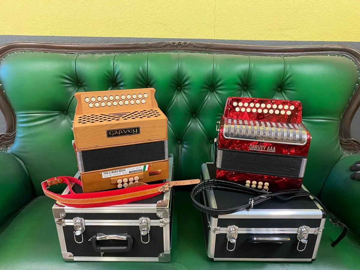 Garvey accordions