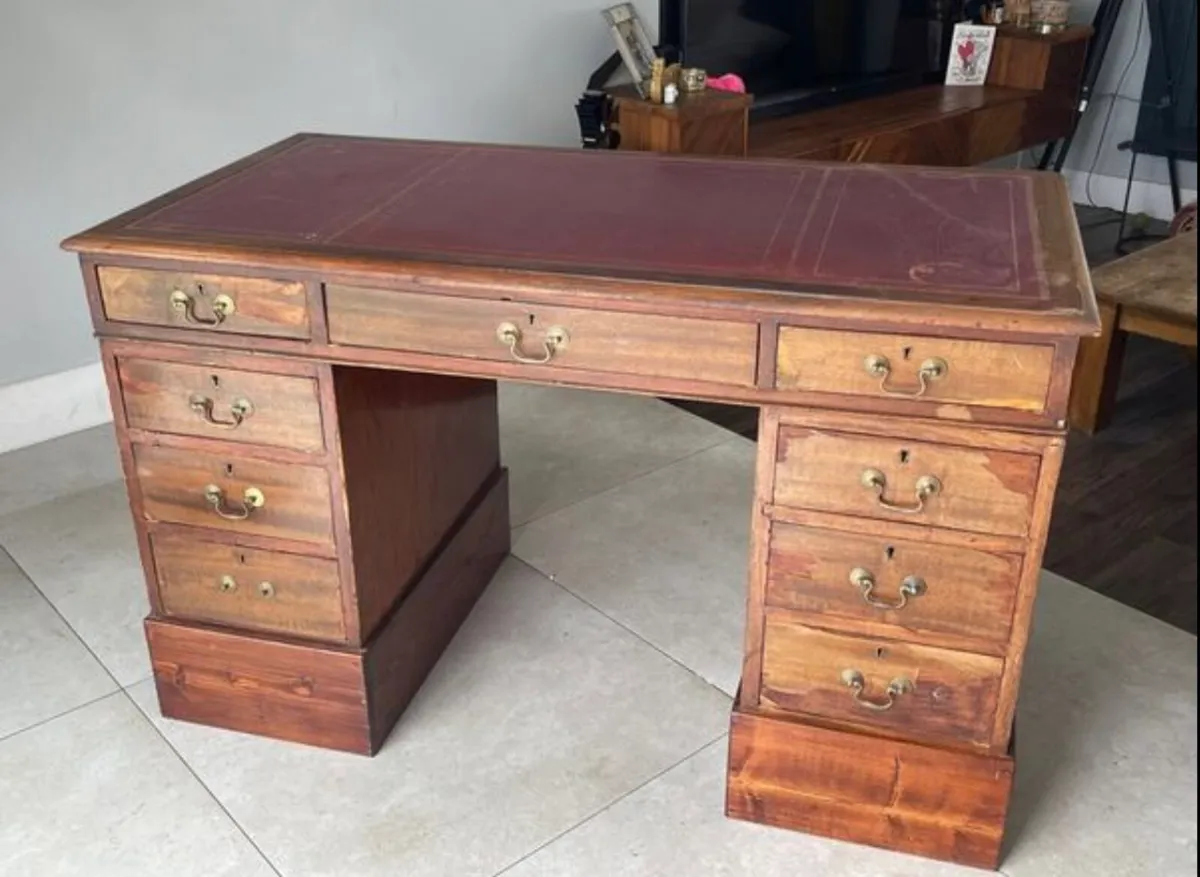 Vintage desk - Image 4