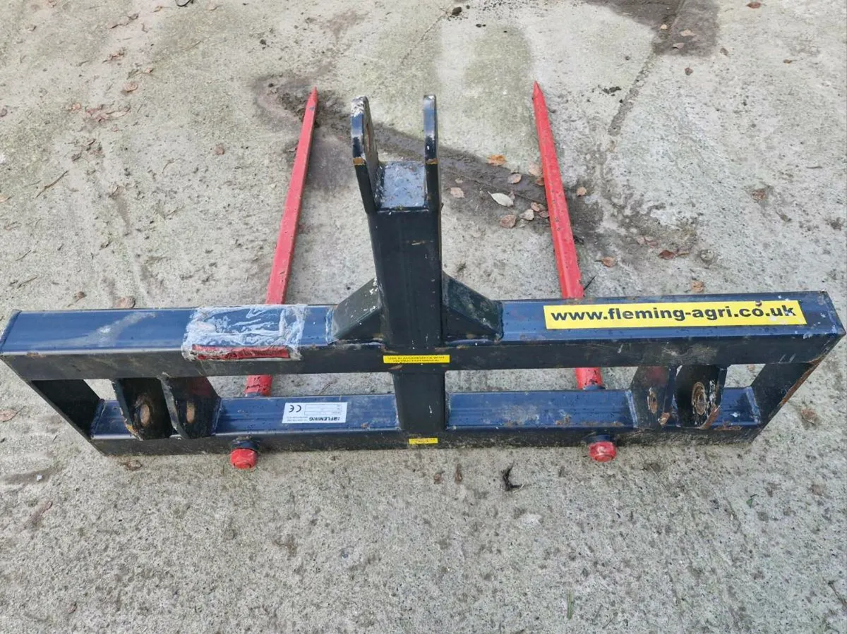 Fleming Bale Spike - Image 1