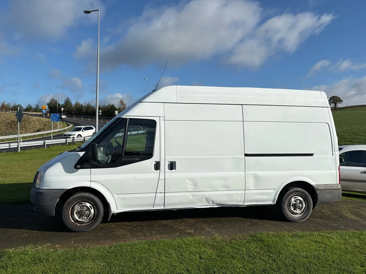2014 Ford Transit - Image 4