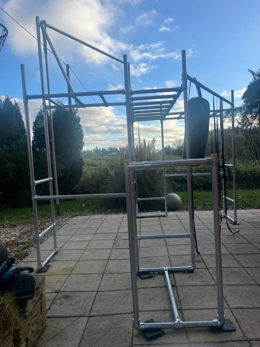 Exercise, Calisthenics monkey bars - Image 3