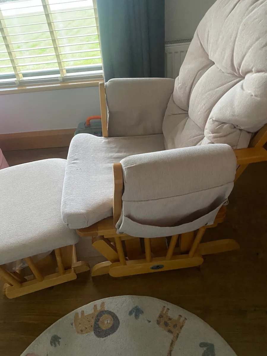 Babylo glider and stool - Image 1