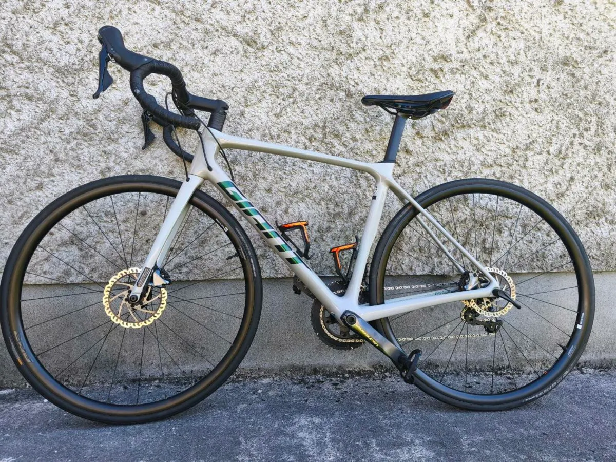 Giant TCR Advanced 1 Ultegra - Image 1