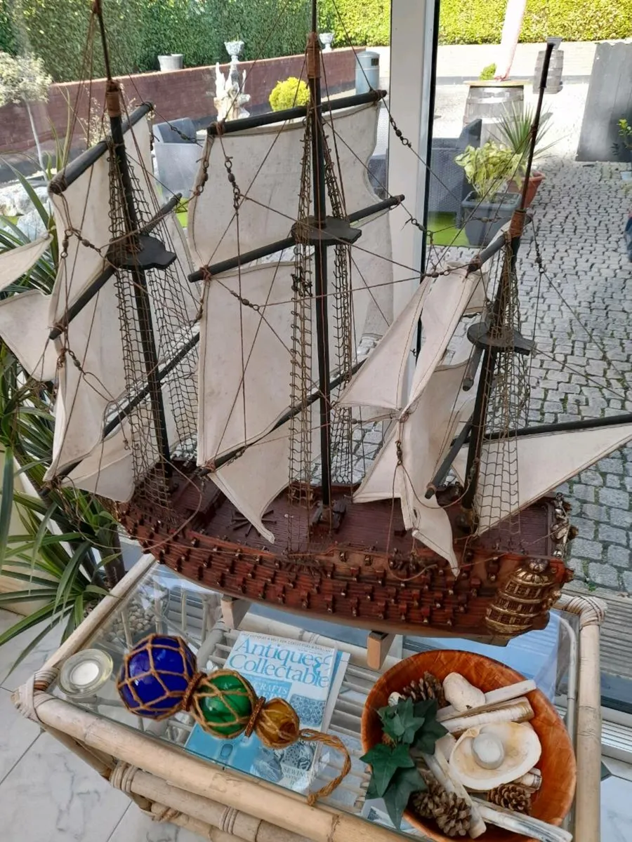 Collectables - Image 2