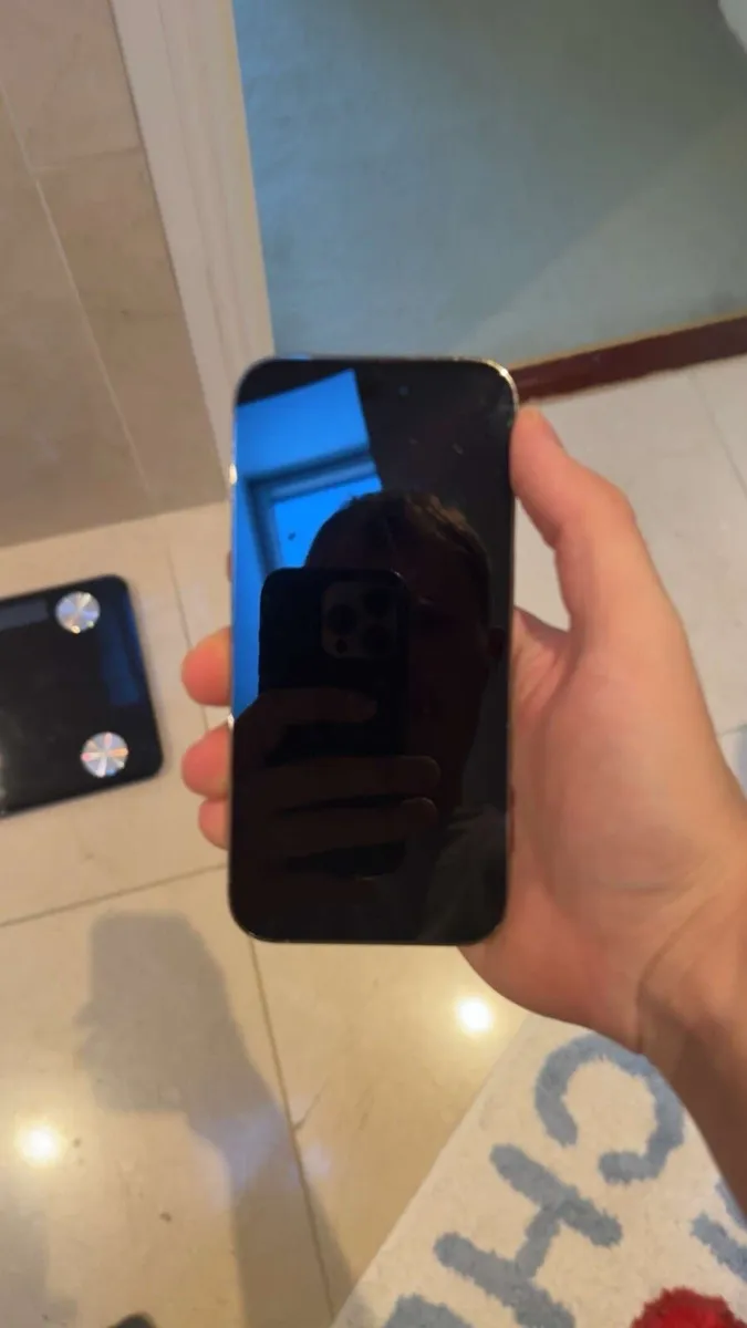 iPhone 14 Pro 128gb Gold - Image 3