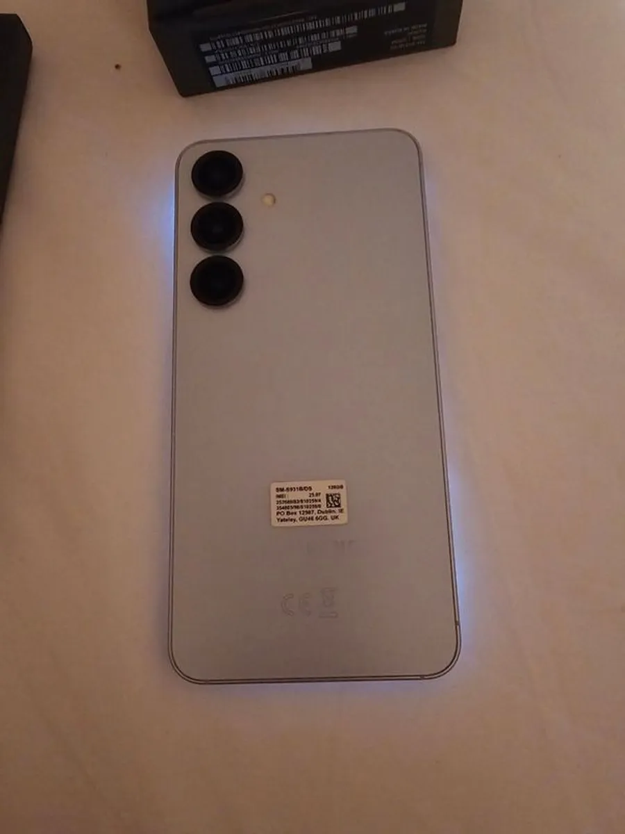 Samsung S25 new - Image 2