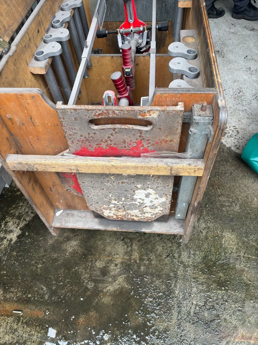 Tracking Machine for Larry or Tractor - Image 3