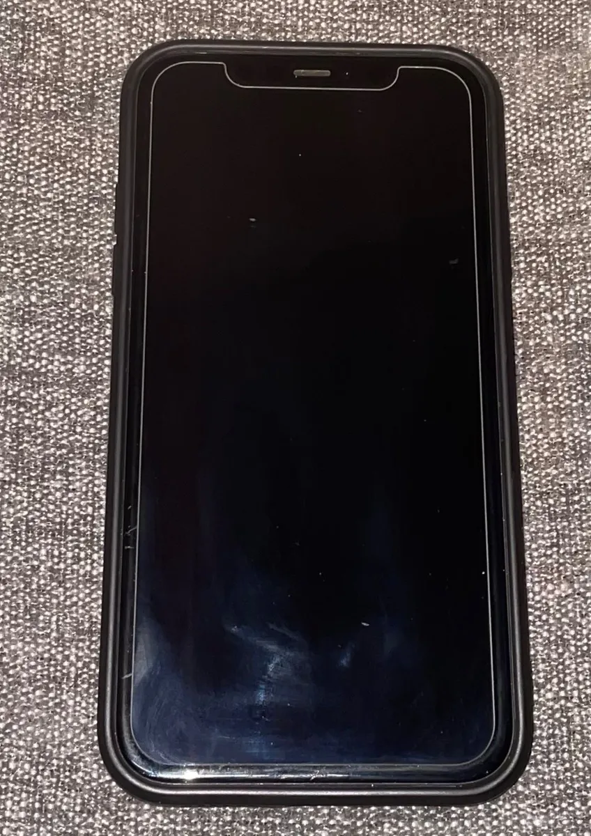 iPhone 11 - Image 2