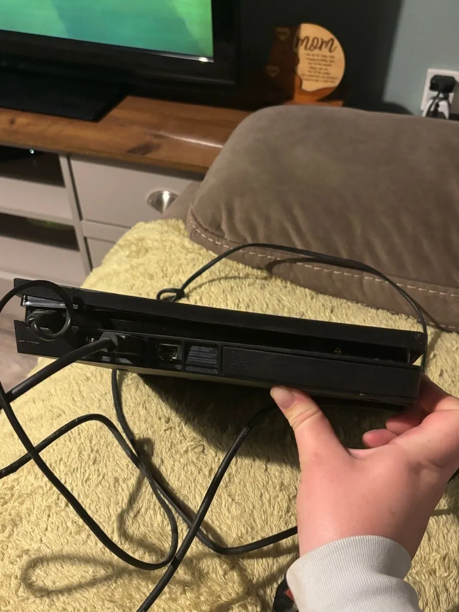 PlayStation 4 - Image 2