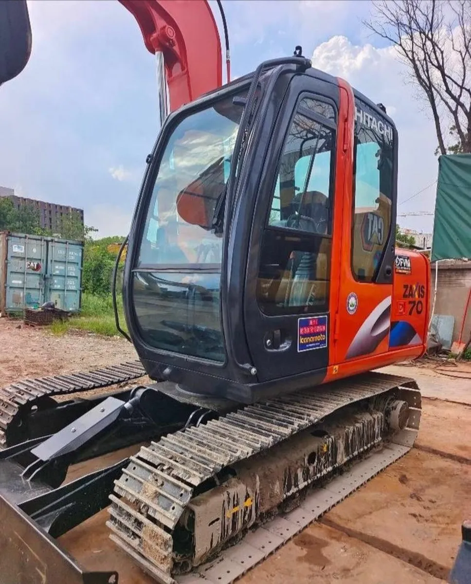 Hitachi zx70 - Image 1