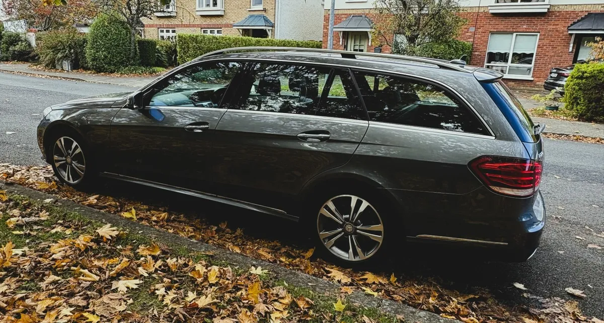 Mercedes-Benz E220D BlueTEC Estate (S212 LCI) - Image 2