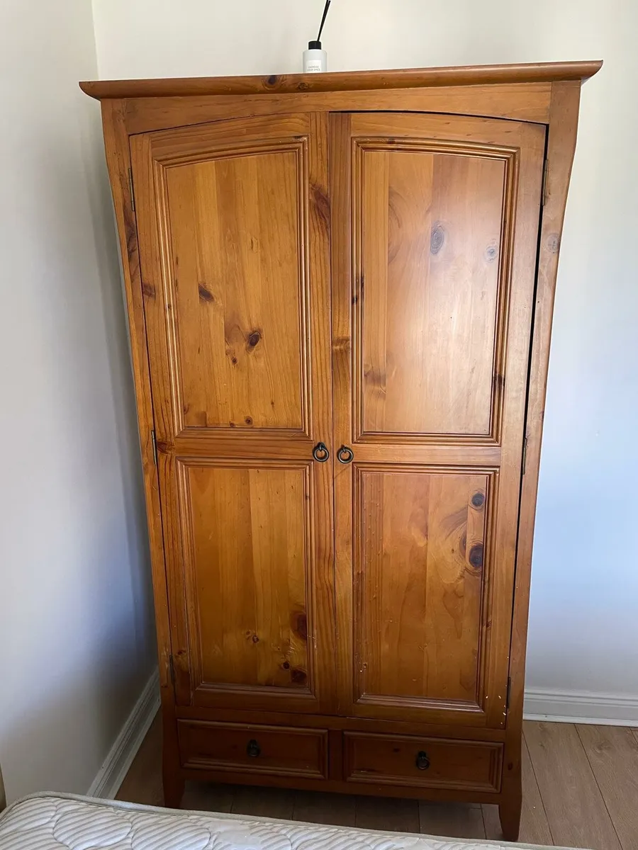 Wardrobe - Image 3