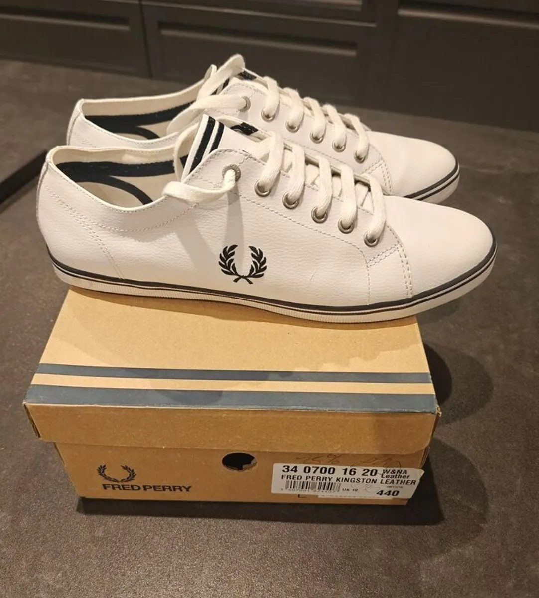 Fred Perry Trainers - Image 2