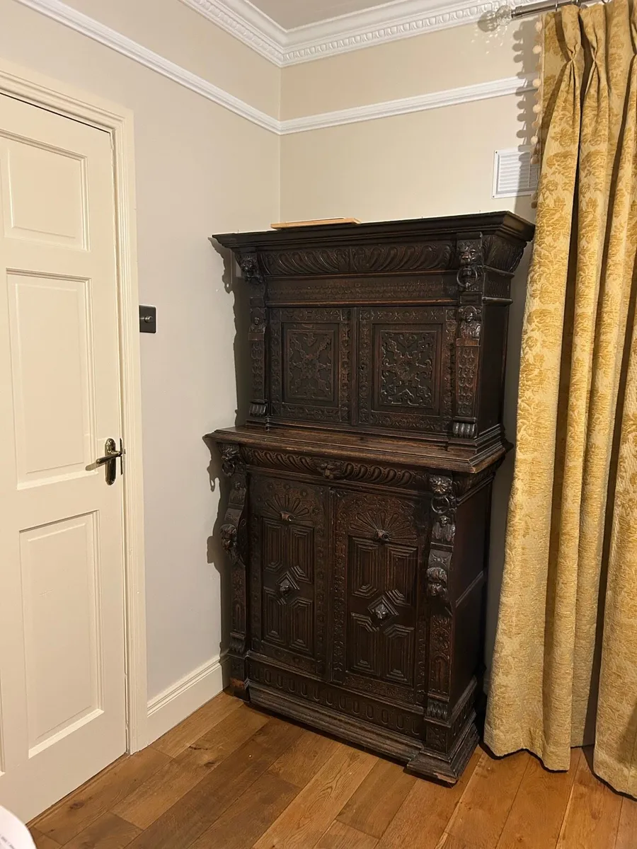 Court Cupboard
