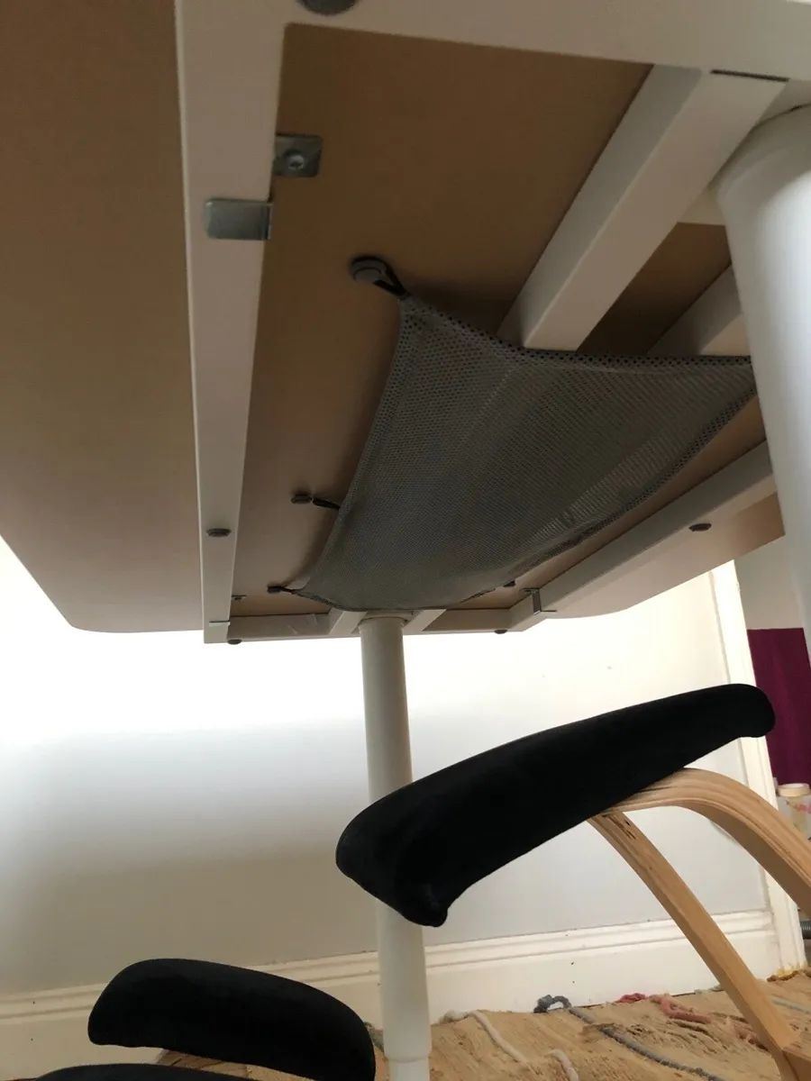 IKEA desk Bekant - Image 3