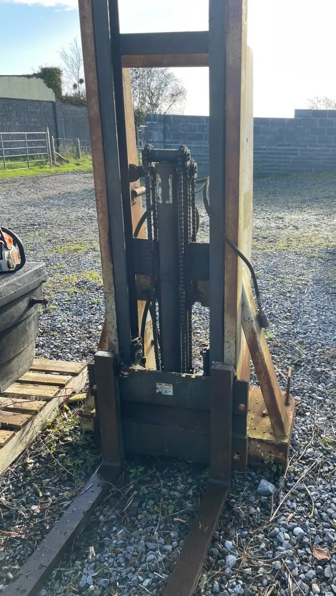 3 point linkage forklift mast - Image 3