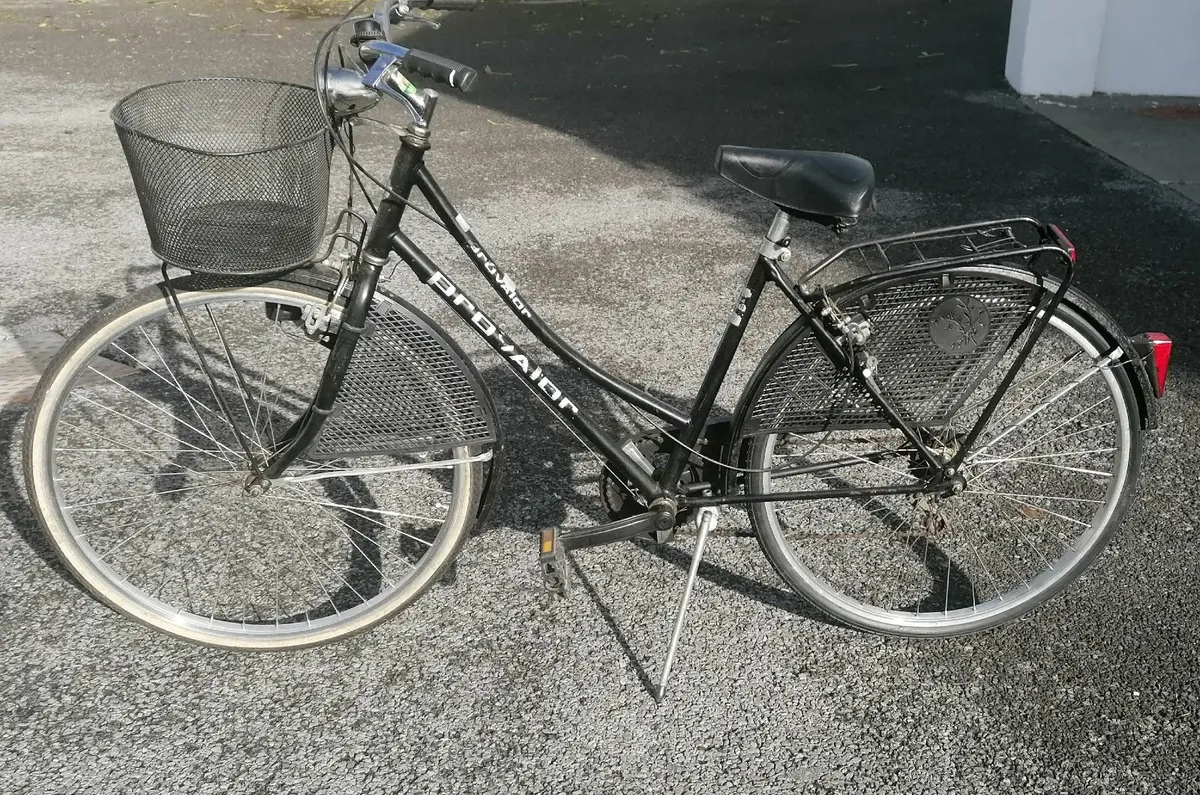 Ladies and Gents Bicycle - Image 2