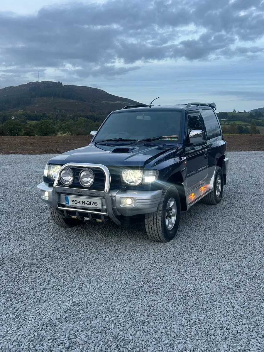 Mitsubishi - Image 1