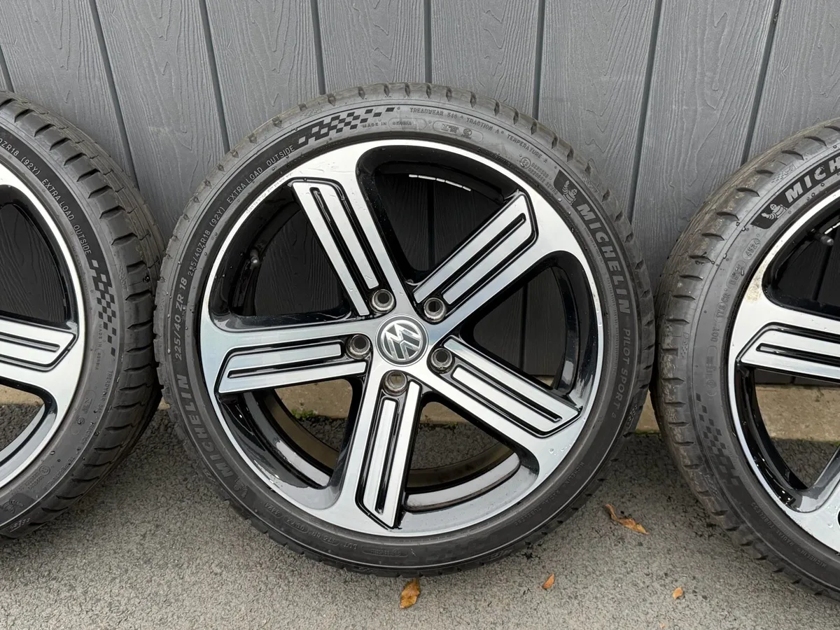 18” GENUINE GOLF R ALLOYS - Image 2