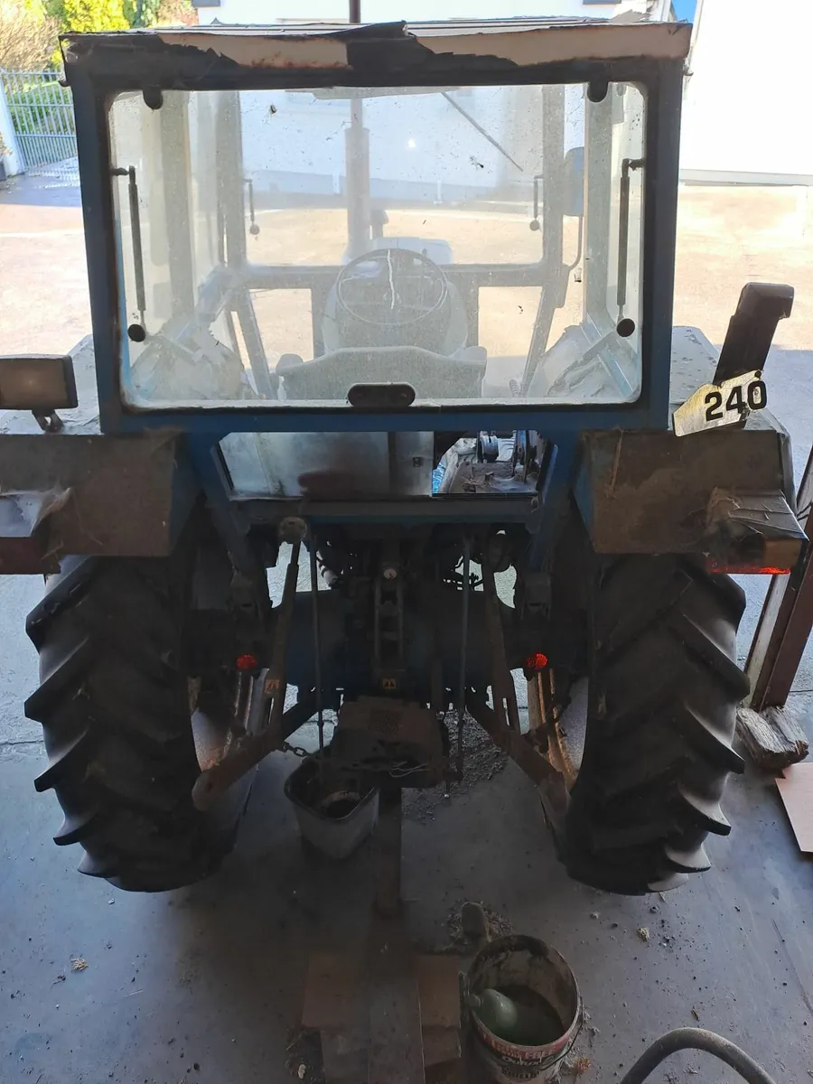 Ford 4610 with loader and 10 x 6 trailer - Image 3