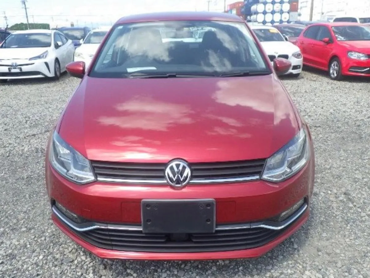 VOLKSWAGEN POLO  2015 AUTOMATIC - Image 3
