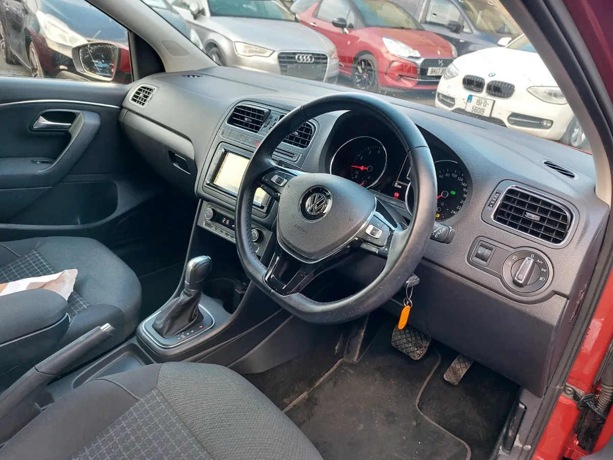 VOLKSWAGEN POLO  2014 AUTOMATIC - Image 2