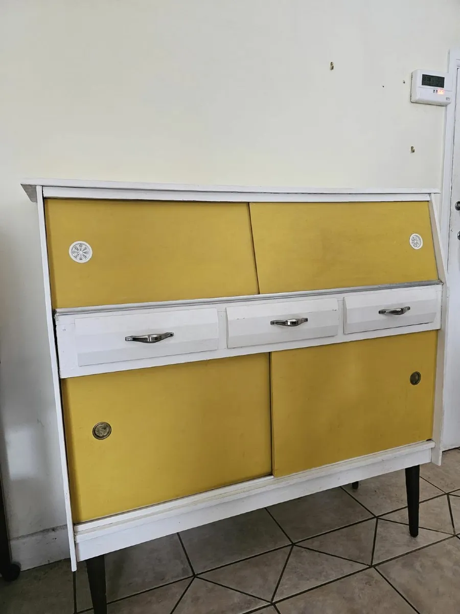 Cabinet - Image 3
