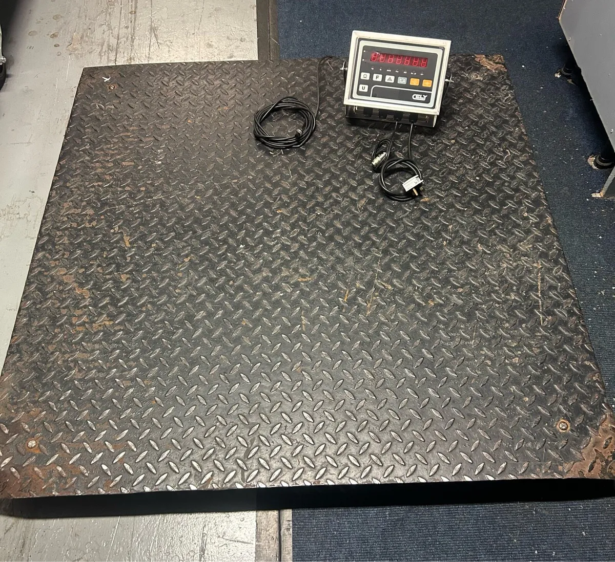 Pallet Weighing Scales (Used) - Image 1