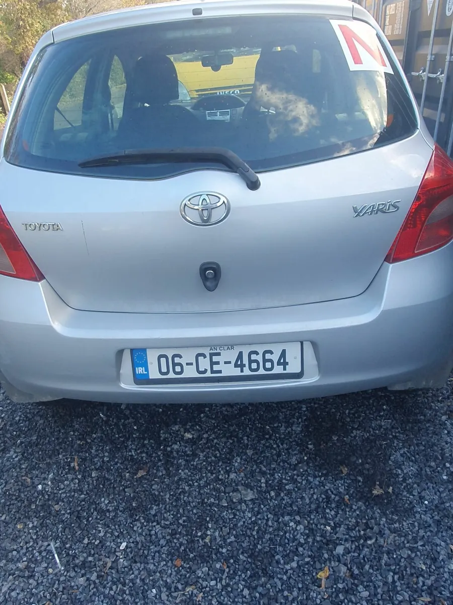 Toyota yaris 1.0 - Image 3