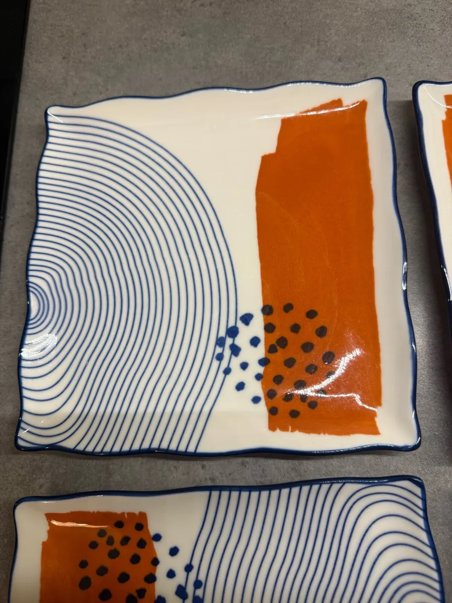 Modern Ceramic Plate Set – 6 Pieces - Image 1