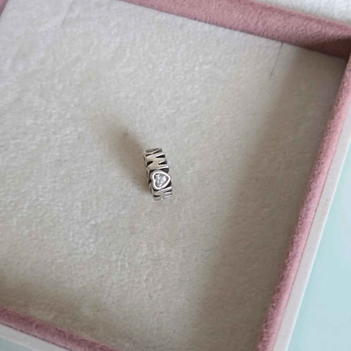 Pandora charm - Image 1