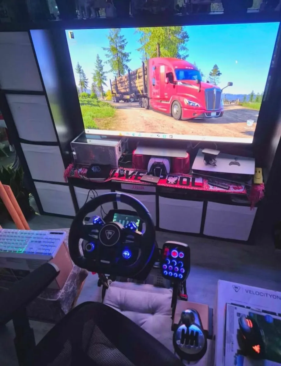 Gaming wheel - Image 1