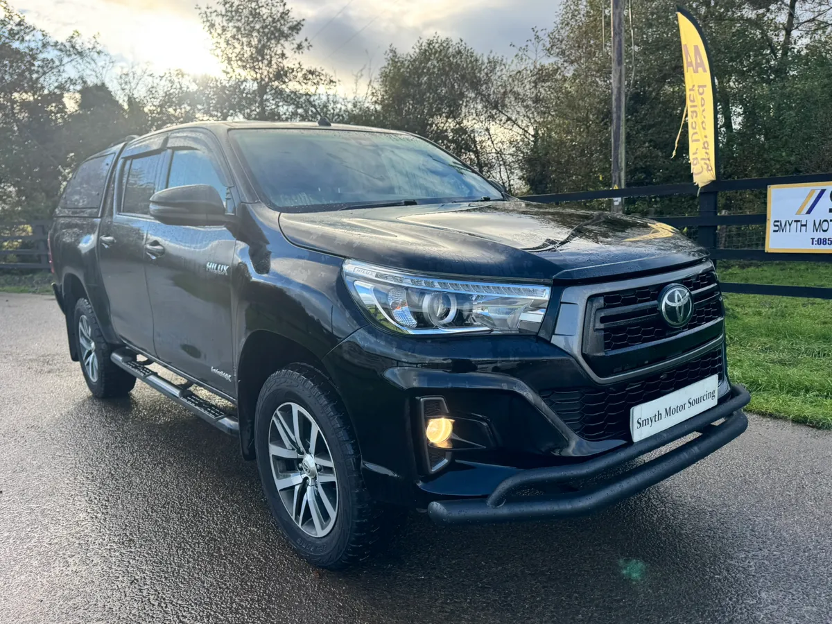 192 Toyota Hilux Invincible X Auto***** - Image 3