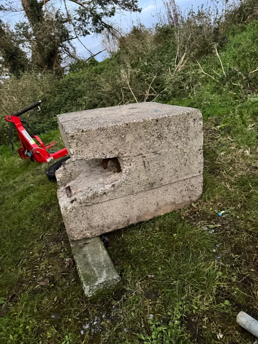 Tractor rear weight - Image 1