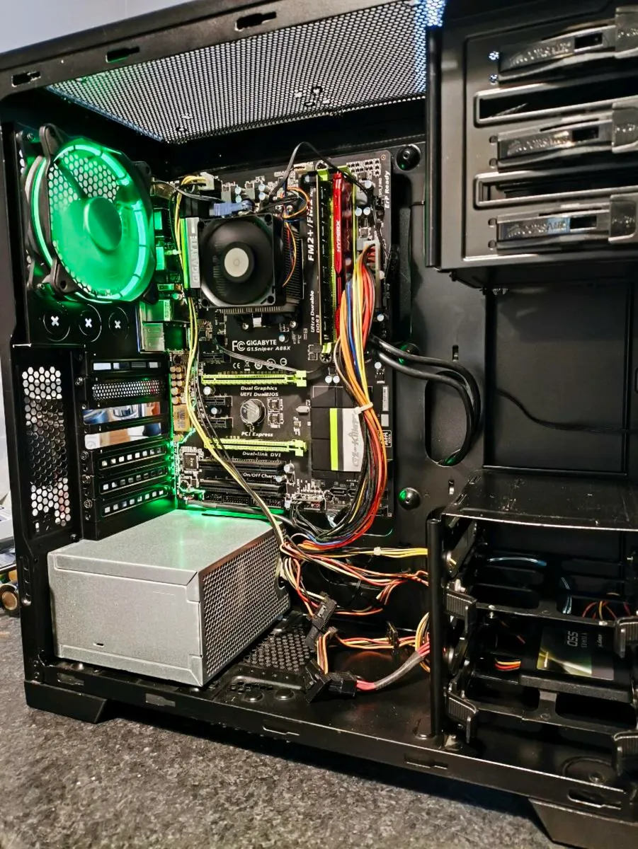 Old gaming pc - Image 2