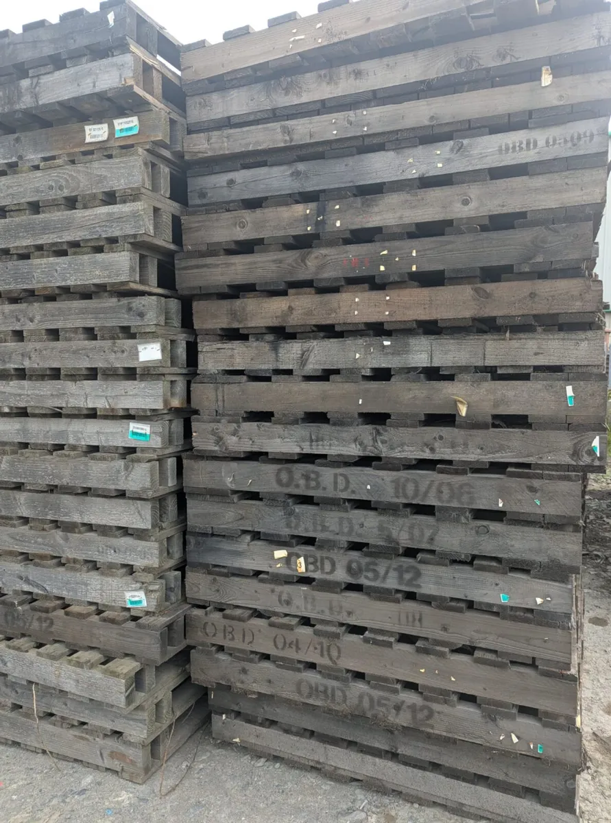 Large Pallets used for Whiskey Barrels - Image 3