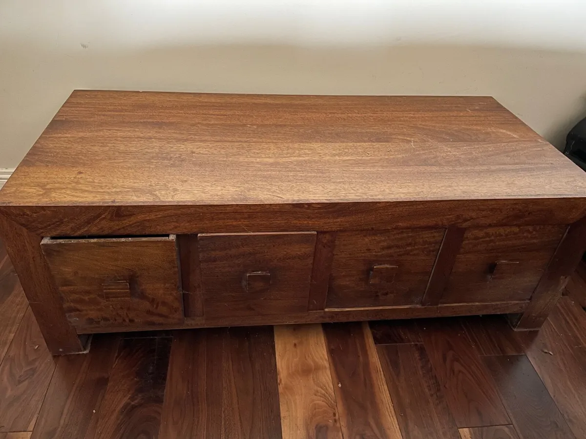 Living Room furniture - Image 1