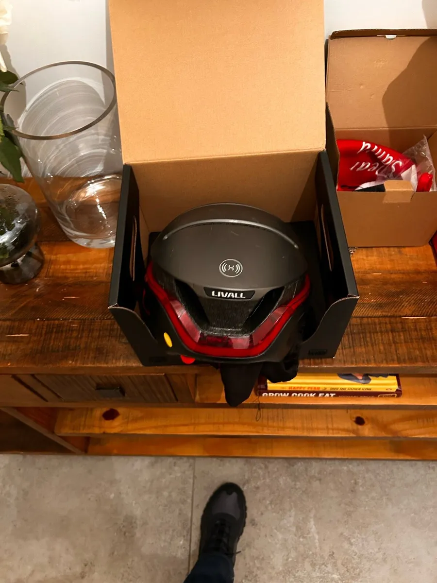 Livall bike helmet that has light built in - Image 3